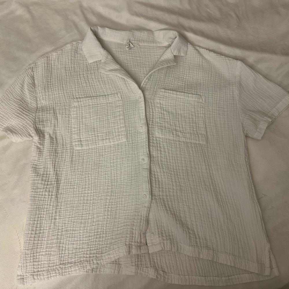 Full Tilt White Textured Women's Button Down Shirt